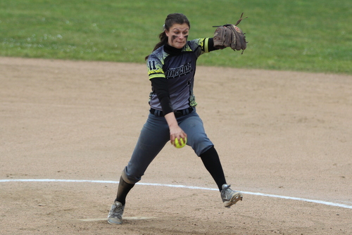 SU Softball 2015 6740
