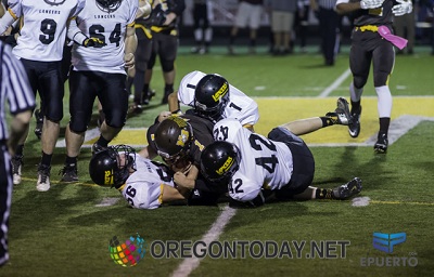 SU14-Football-1064