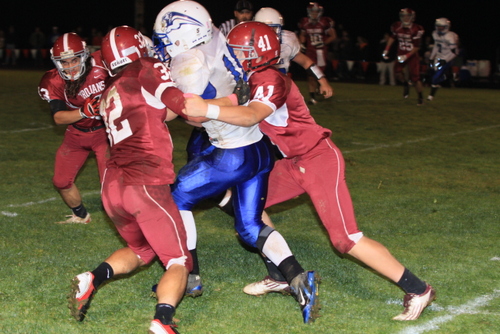 Trojans_Topple_Dawgs